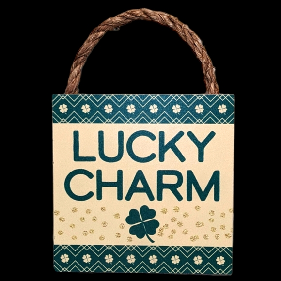Wincraft Other - Wincraft Lucky Charm 4 Leaf Clover Wooden Sign Decor with Twine Rope  Hanger